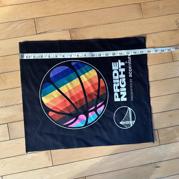 GSW Golden State Warriors 2024-2025 PRIDE NIGHT Rally Towel - Picture 4 of 6